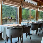Mont Avic Aparthotel 3*