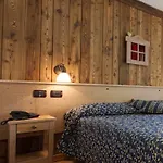 Mont Avic Aparthotel 3*