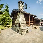 Mont Avic Aparthotel 3*