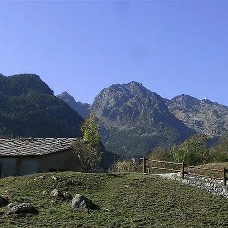 Silou Retreat Szálloda